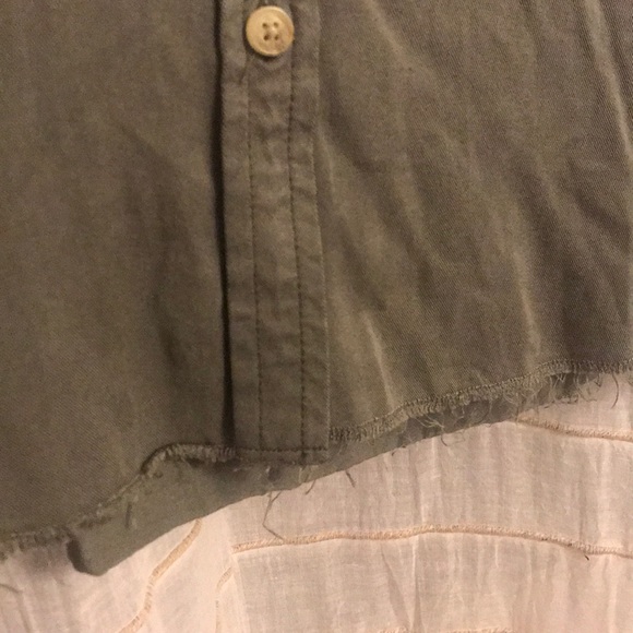 Button down top - Picture 2 of 2